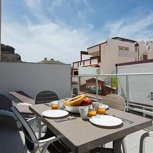 Amarre Paradise , Puerto De Mogan Spain