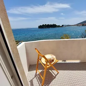 Apartman Darija , Preko Croatia